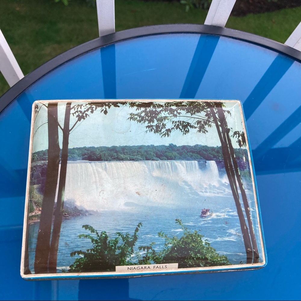1950’S RILEY’S TOFFEE TIN - NIAGARA FALLS